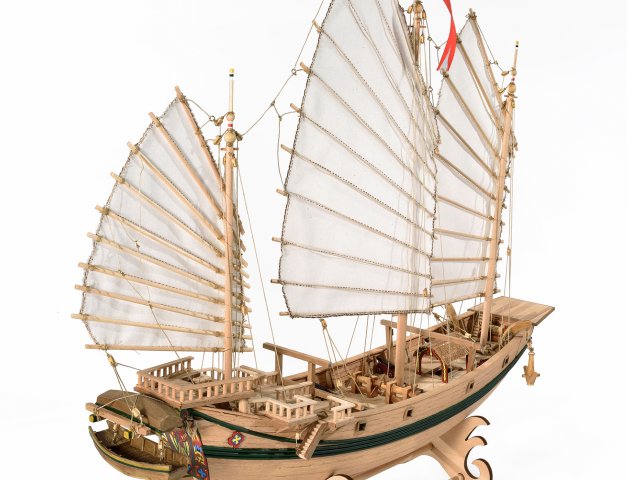 PIRATE JUNK масштаб 1:100 PIRATE JUNK масштаб 1:100