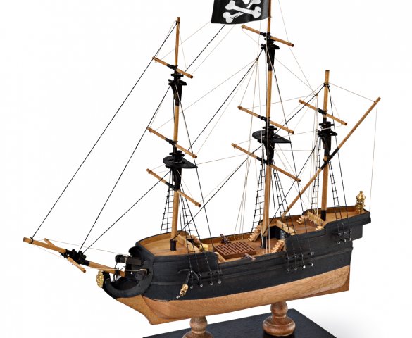 2436-sbornaya-model-korablya-pirate-ship